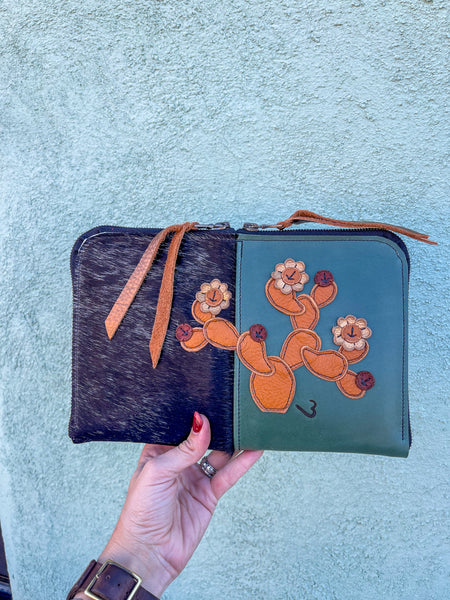 1/2 Cut Mini Pocketbook